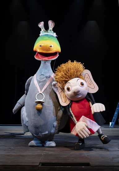 Dekoratives Szenenfoto aus Herzfaden.