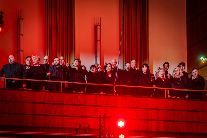 Dekoratives Szenenfoto aus Le Grand Macabre.