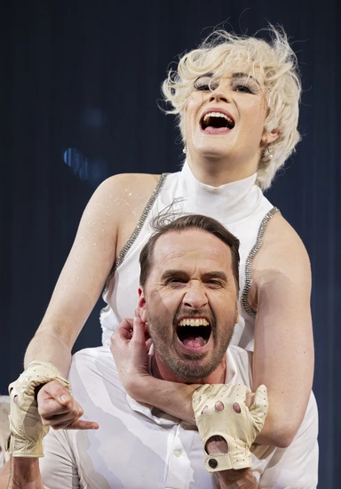 Dekoratives Szenenfoto aus Der große Gatsby.