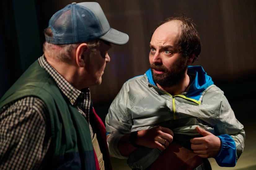 Dekoratives Szenenfoto aus Schleuderdrama.