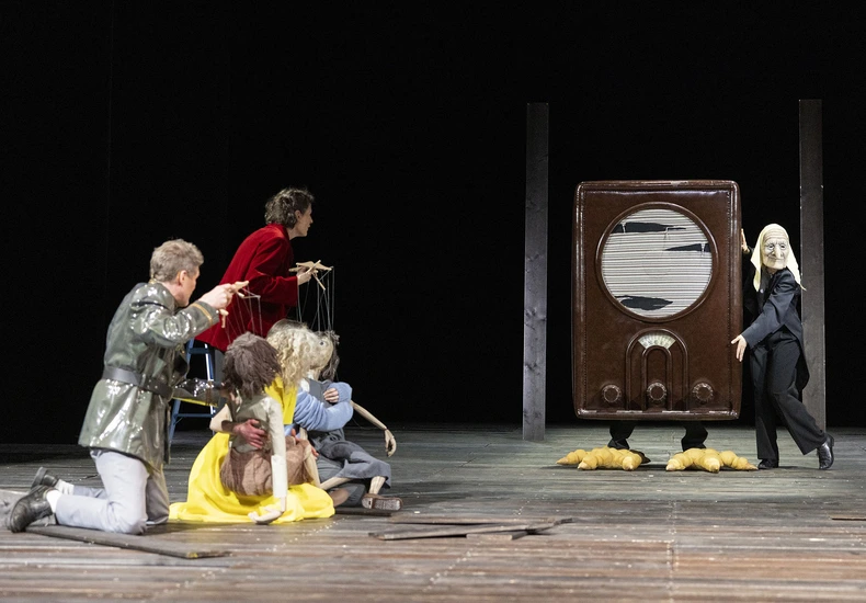 Dekoratives Szenenfoto aus Herzfaden.