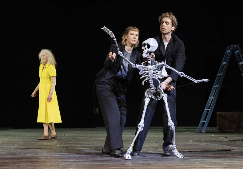 Dekoratives Szenenfoto aus Herzfaden.