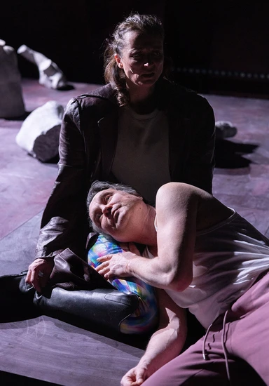 Dekoratives Szenenfoto aus Penthesilea. Ein Requiem.