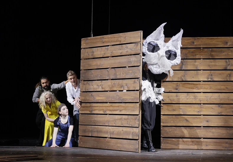 Dekoratives Szenenfoto aus Herzfaden.