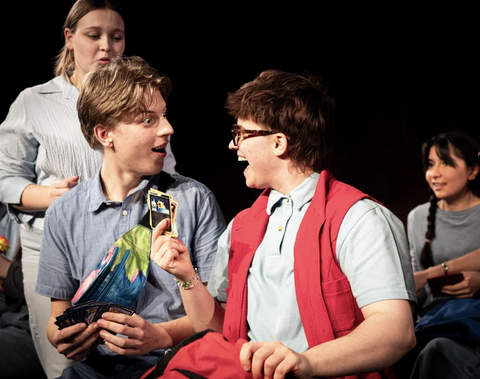 Dekoratives Szenenfoto unserer Jugendclub Produktion 2025/26.