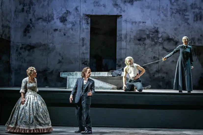 Dekoratives Szenenfoto aus Don Giovanni.