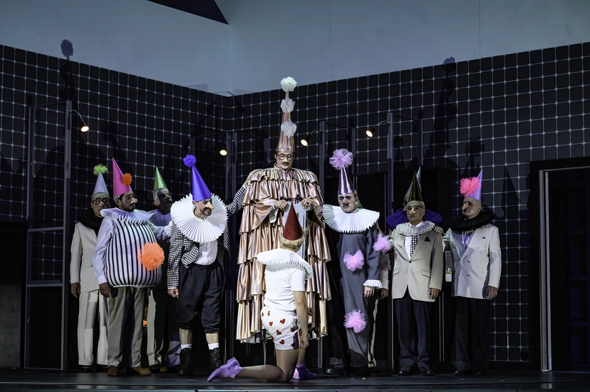 Dekoratives Szenenfoto aus Die Zauberflöte.