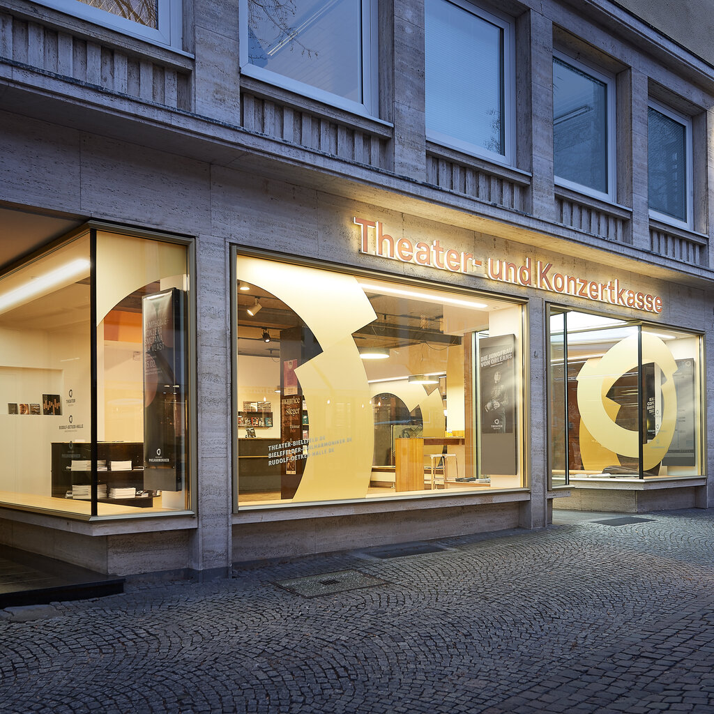 Eingang der Theater- und Konzertkasse.