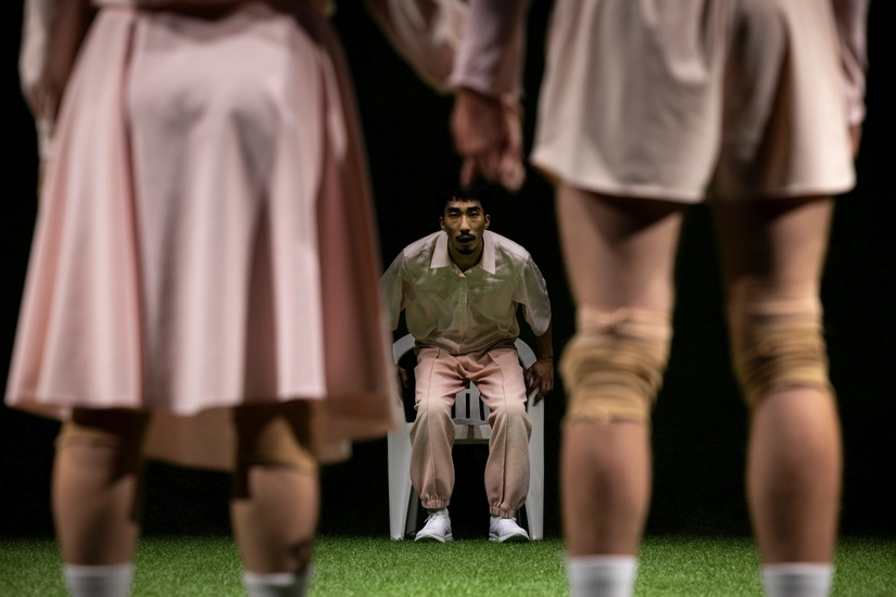 Dekoratives Szenenfoto aus Food for Thought.