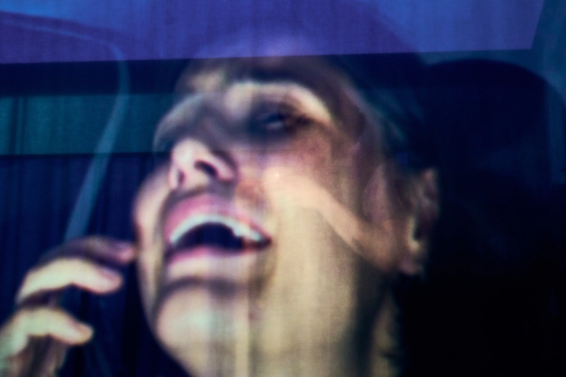 Dekoratives Szenenfoto aus Schleuderdrama.