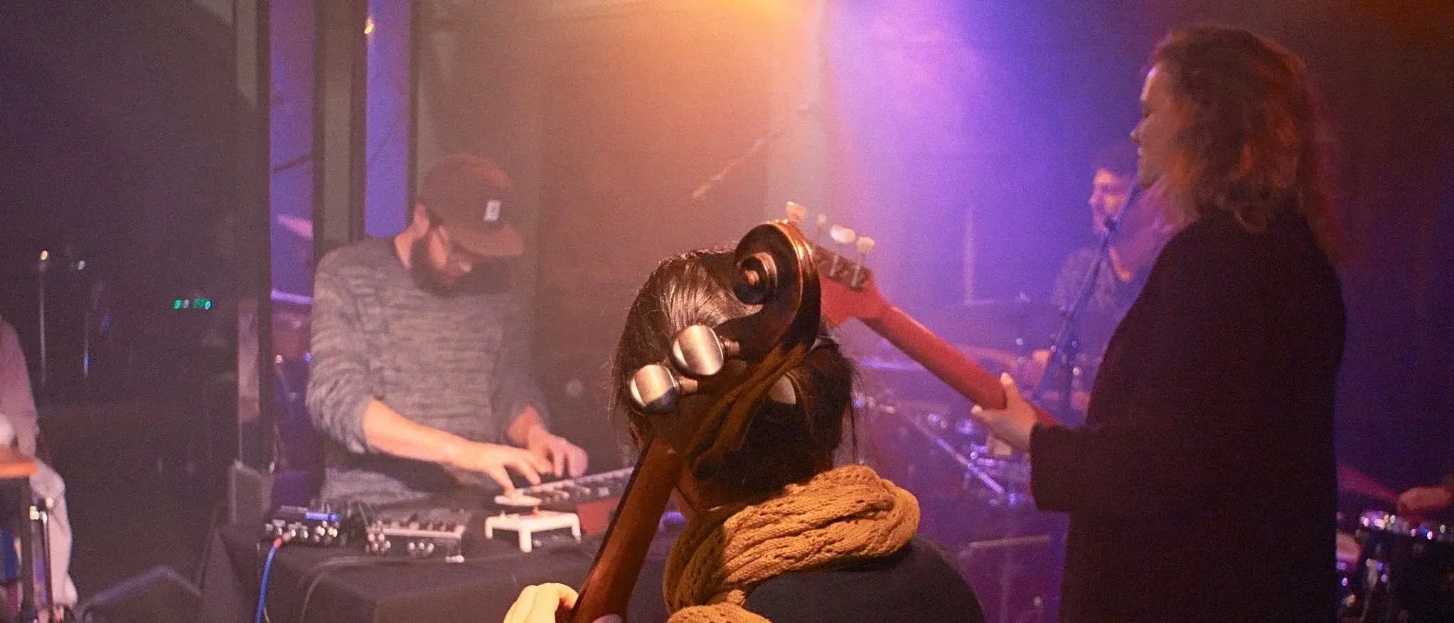 Dekoratives Bild für das Konzert mit Electric Ulmenwall