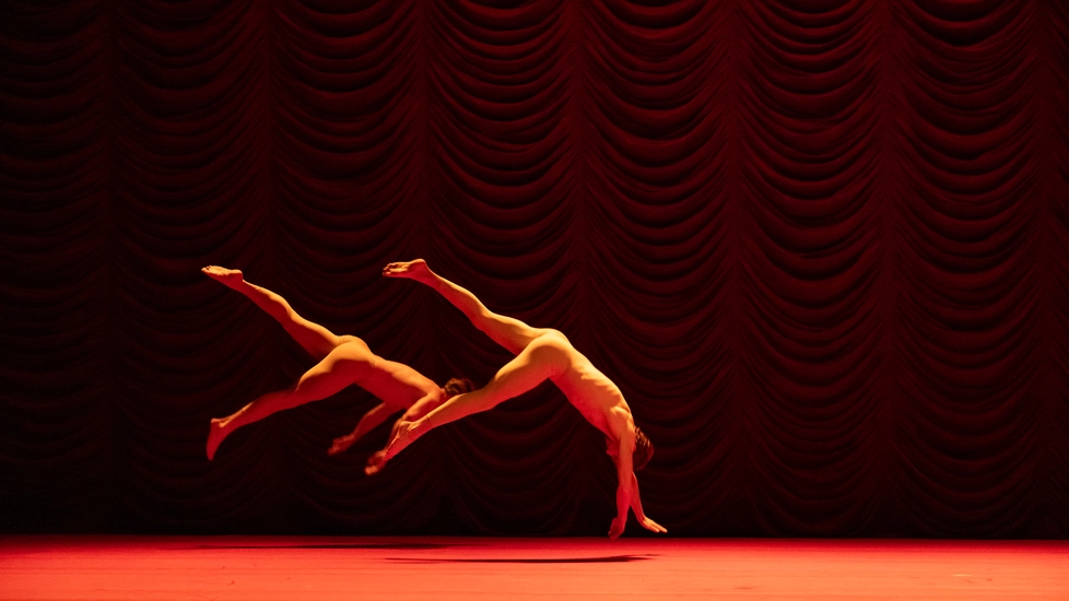 Dekoratives Szenenfoto aus Food for Thought.