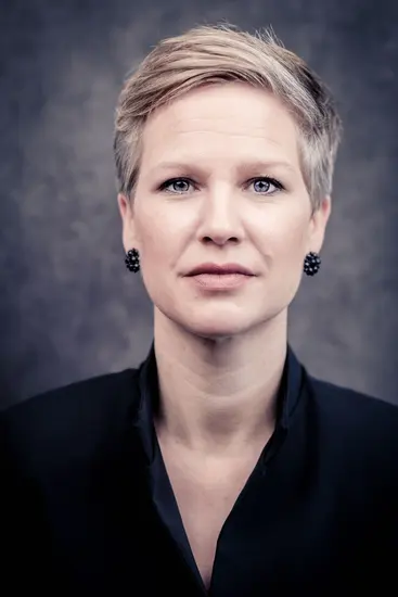 Portraitfoto Anne Hinrichsen