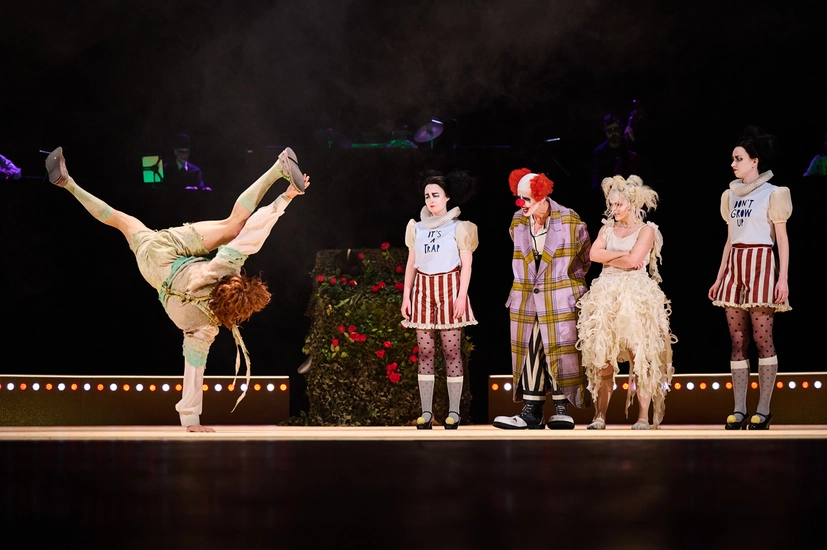 Dekoratives Szenenfoto aus »Peter Pan«.