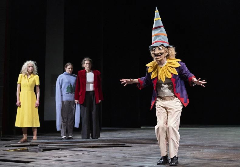 Dekoratives Szenenfoto aus Herzfaden.