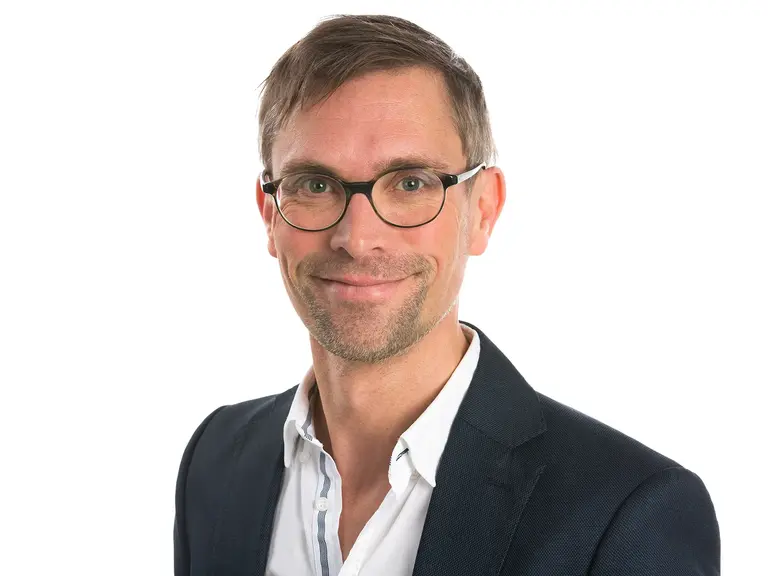 Dem Ingo wird die Oper erklärt