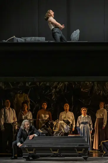 Dekoratives Szenenfoto aus Don Giovanni.